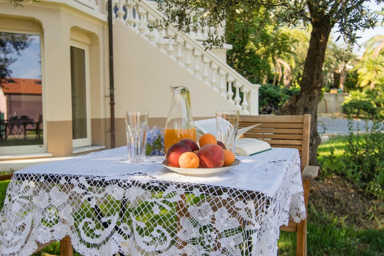 Bb Ca De Ma Bed & Breakfast Pietra Ligure Exterior photo